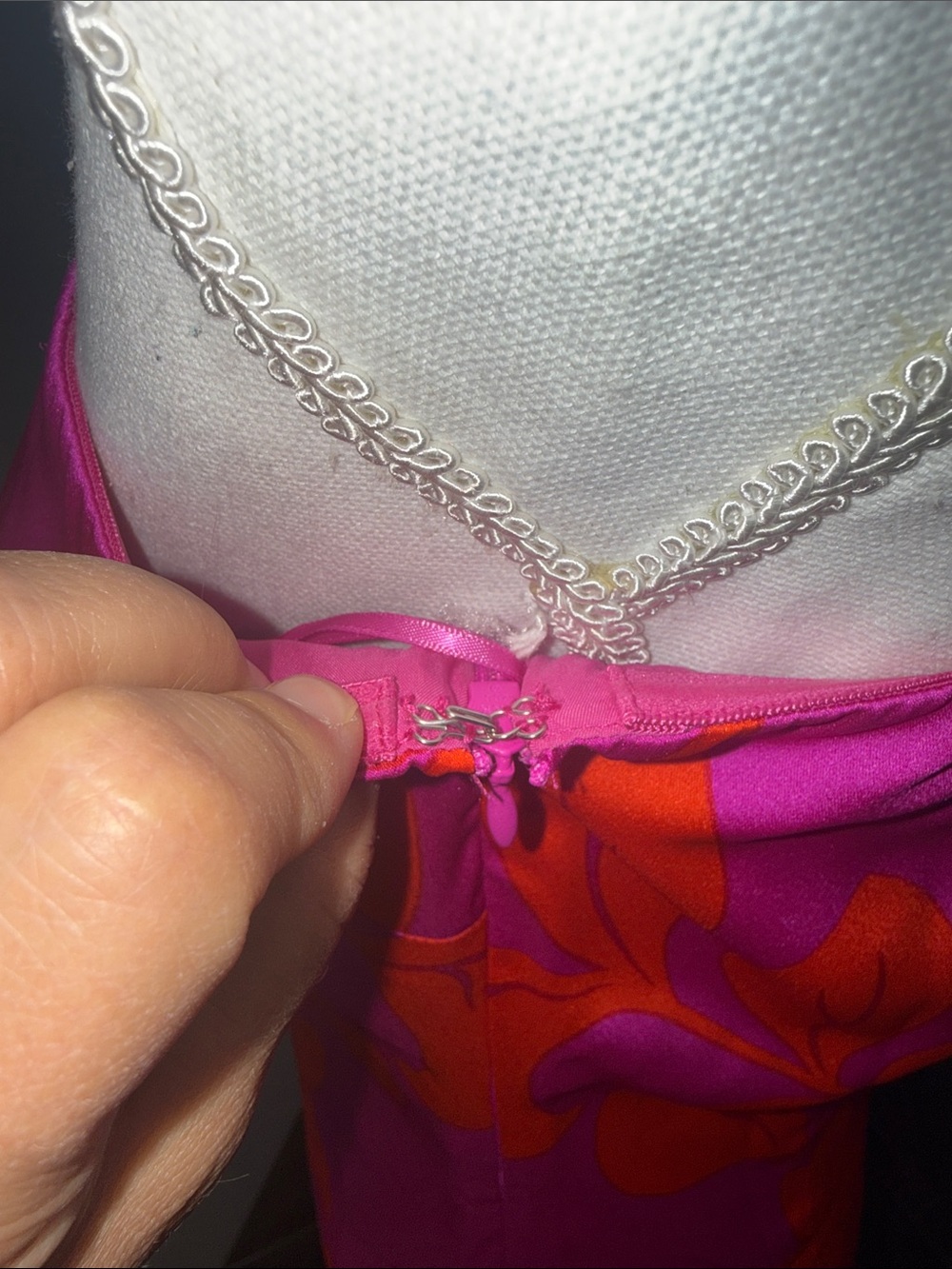 Sugarlips Vallie One-Shoulder Vacation Pink and Orange Floral Satin Shift Dress - Picture 7 of 10